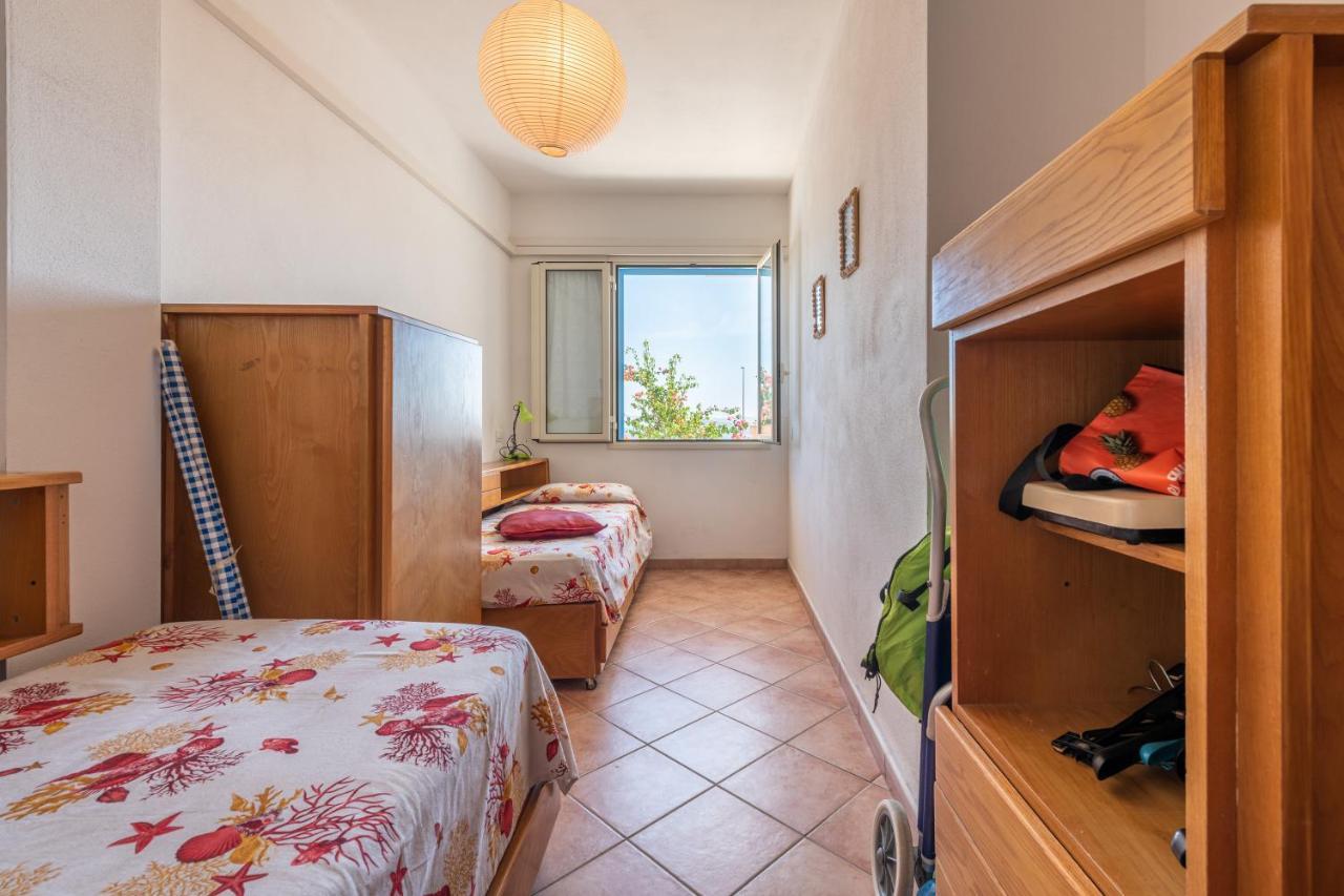 Casa Vacanze 21 Aprile - T Calasetta Kültér fotó